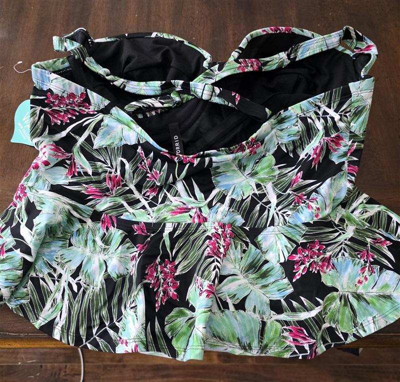 NWT Torrid 2 Tropical Bird of Paradise Peplum Tankini Swim Top 131622