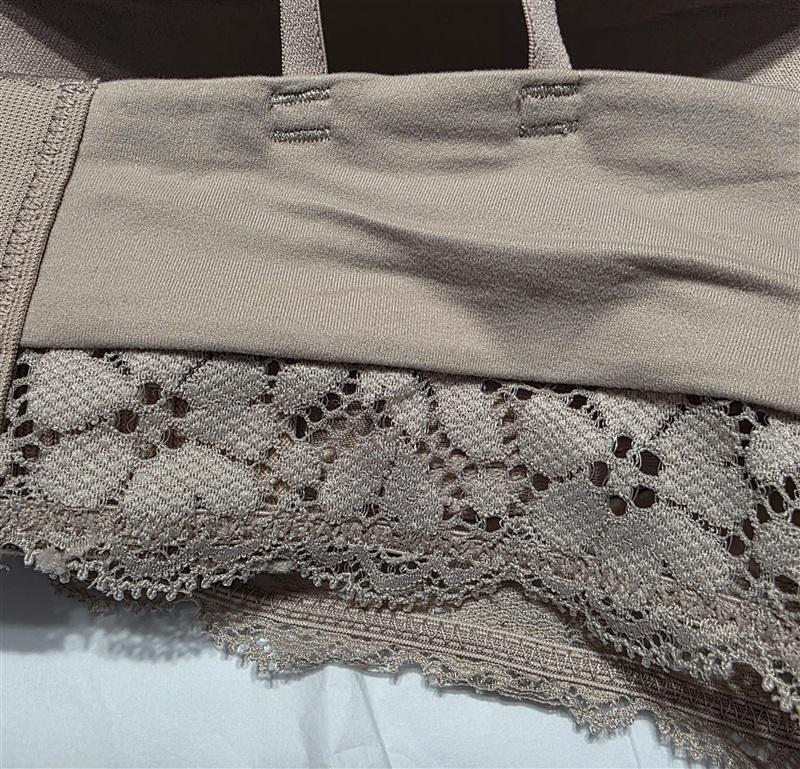 NWOt Maidenform 34C COMFORT CONVERTIBLE WIRELESS LACE BRALETTE 1190 Beige 131682