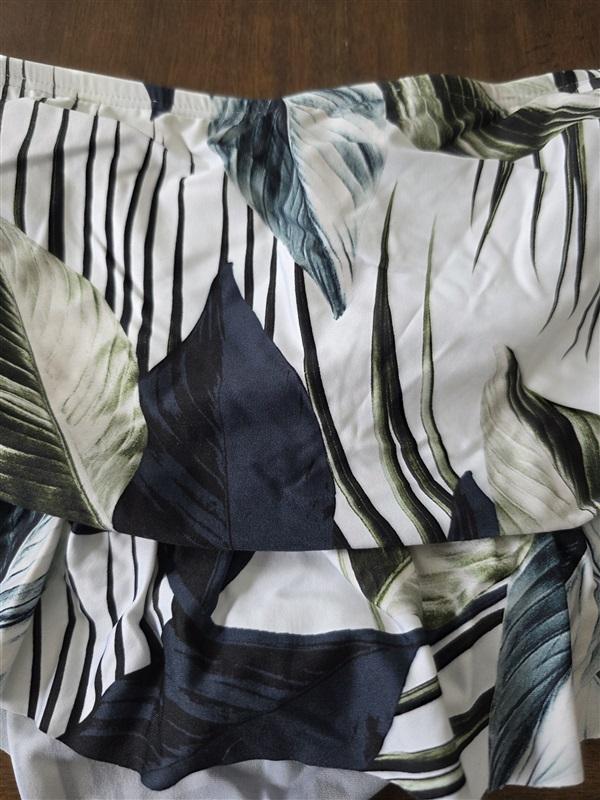 NWOT La Blanca 4 Palm Leaf Ruffle Skirted Bottom Blue White Green 131694