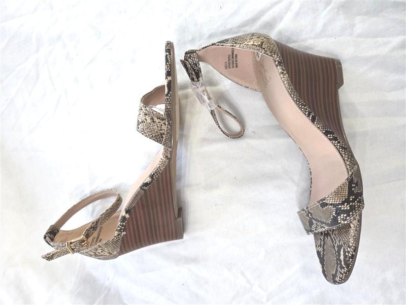 NWOT New York & Company 7.5 Faux Snake Wedge Heel Sandal 131708