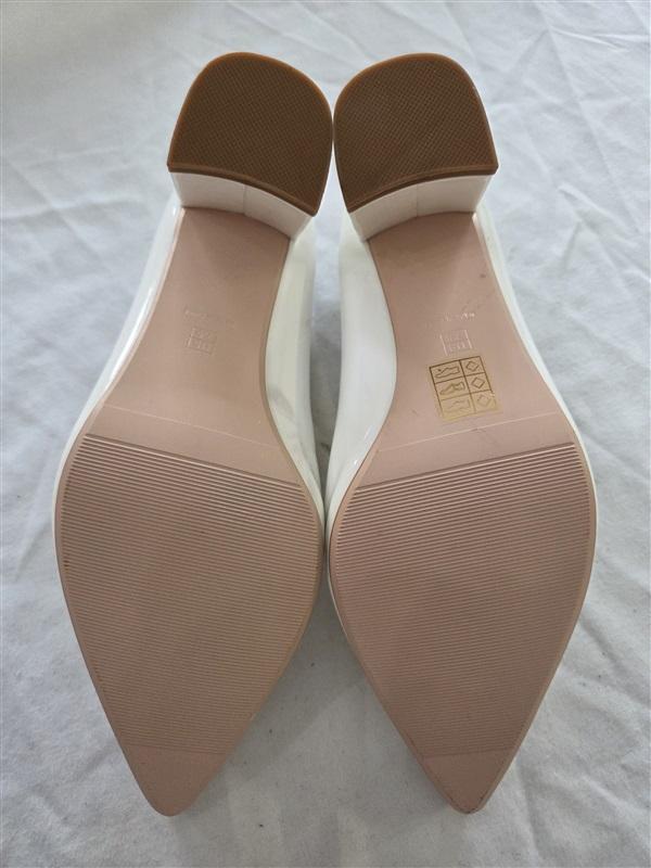 NWOTD 7.5 Pointy Toe White Patented Leather Pump White 131718