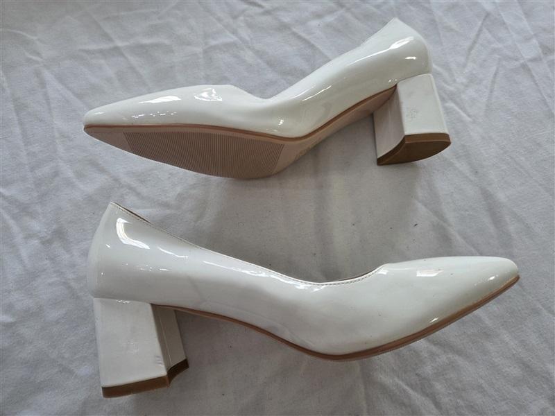 NWOTD 7.5 Pointy Toe White Patented Leather Pump White 131718