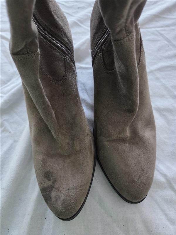 NWOTD BP 8 Knee-High Boots Pointy Toe Taupe Faux Suede 131720