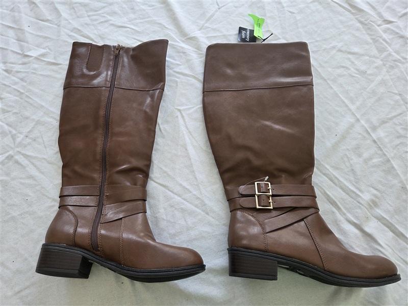 NWT Arizona 7 Denmark Riding Boot Brown Memory Foam 131740