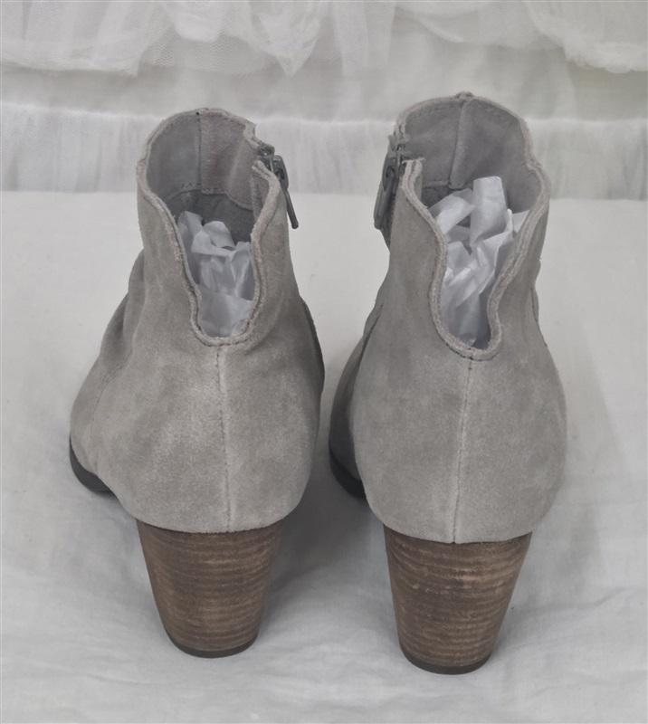 NWOT Diba 7 Gray Suede Stacked Heel Slouch Ankle Boots 131745
