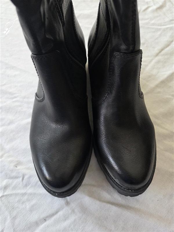 NWT White Mountain 5 Moto Knee Lug Sole Boots Black 131795