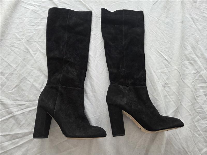 NWOT Sam Edelman 7 Knee Boots Black Real Suede Heeled 131799
