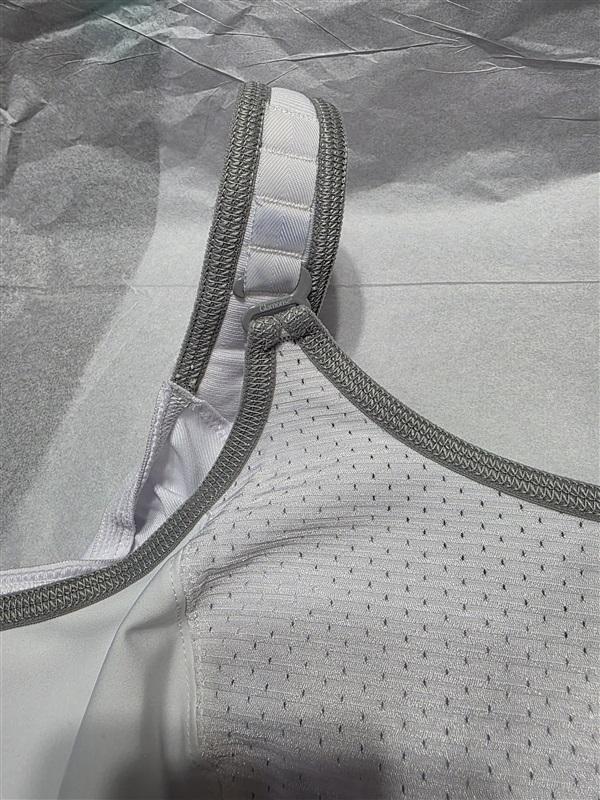 NWOT Glamorise 42D Elite Performance Adjustable Underwire Sports Bra 9167 131829