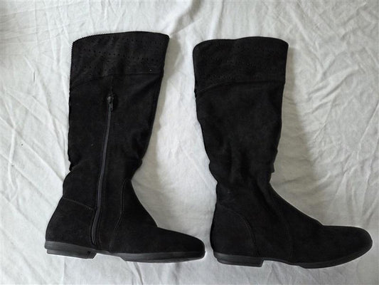 NWOT Seven Dials 6 Dillon Pierced Cuff Equestrian Boots Black Faux Suede 131853