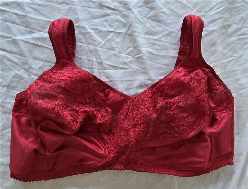 NWOT Comfort Choice 54DDD Easy Enhancer Wirefree Allover Lace Bra Red 131962