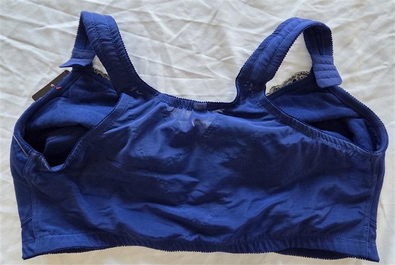 NWT Comfort Choice 46DDD Wirefree Front Hook Seamless Bra Blue Floral 131963