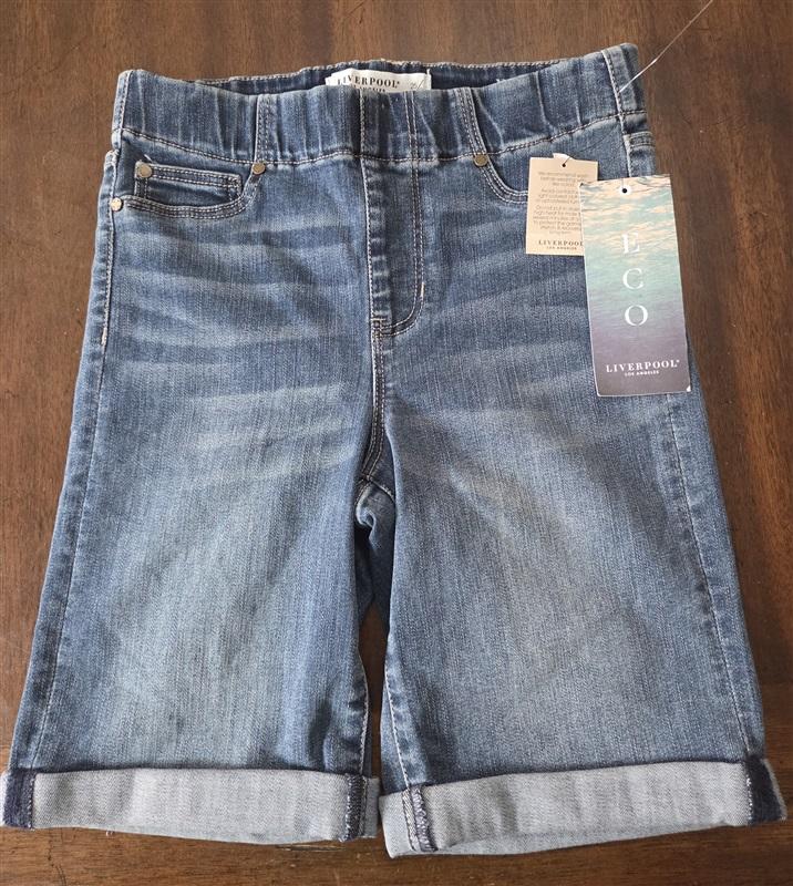 NWT Liverpool 0 25 Chloe Pull On Jean Cuff Denim Shorts Bixby Blue 132005
