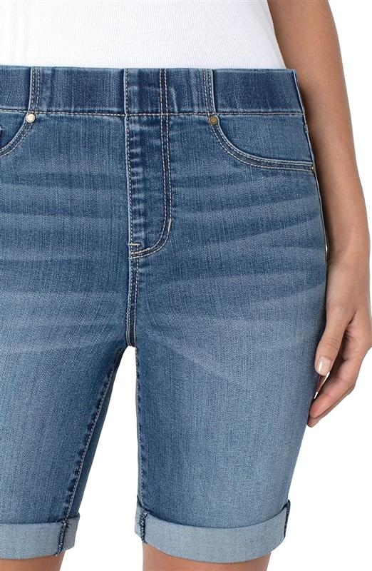 NWT Liverpool 0 25 Chloe Pull On Jean Cuff Denim Shorts Bixby Blue 132005
