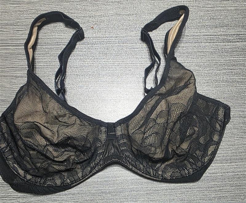 NWOT Wacoal 32D Stark Beauty Underwire Bra 855225 Black 132131