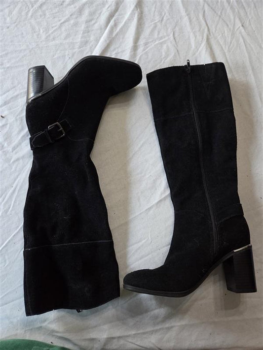 NWOT Bandolino 6 Bilya Riding Buckle Boots Equestrian Black Suede 132164