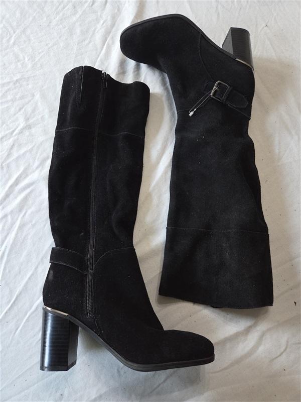 NWOT Bandolino 6 Bilya Riding Buckle Boots Equestrian Black Suede 132164