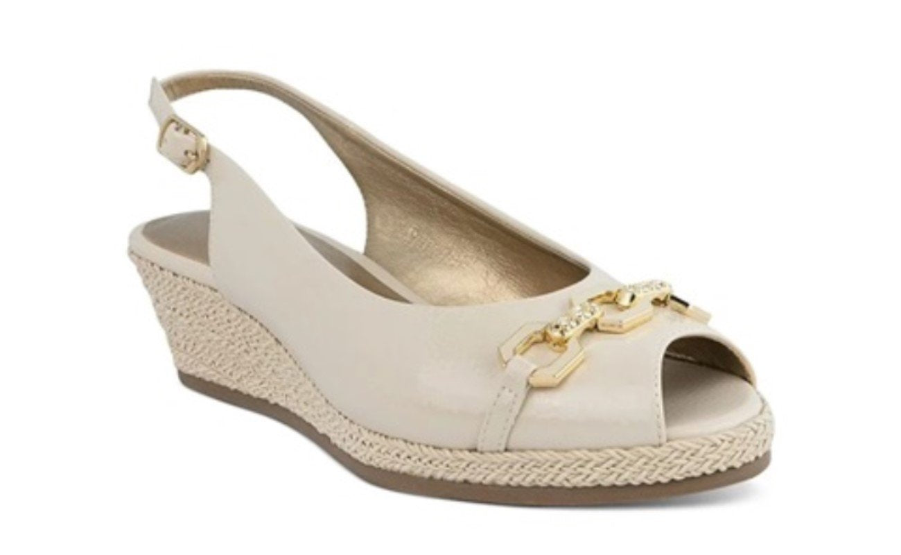 NWOT Karen Scott 6.5 Dorthaa Espadrille Patent Leather Jewel Chain Accent 132171