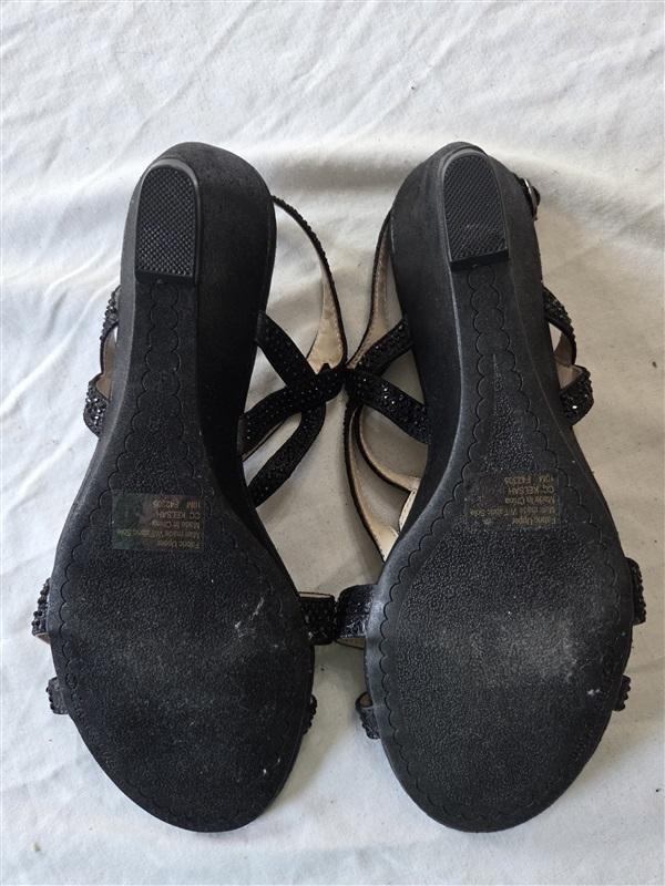 NWOT Charter Club 10 Kelsah Metallic Embellished Wedges Black 132181