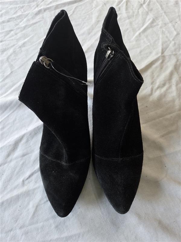 NWOT Matisse 8 Free People Nelson Ankle Boots Black Suede 132183