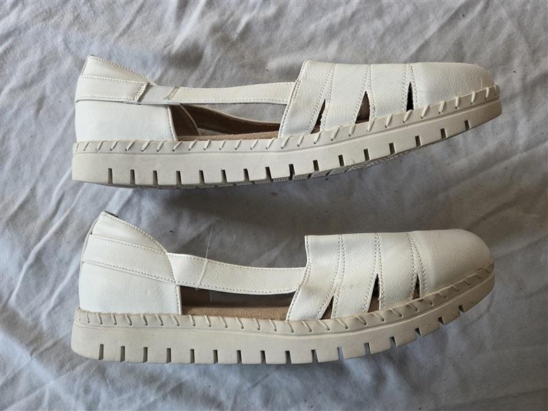 NWOTD Easy Street 11 Bugsy Faux Leather Slip On Flatform Sandals 132184