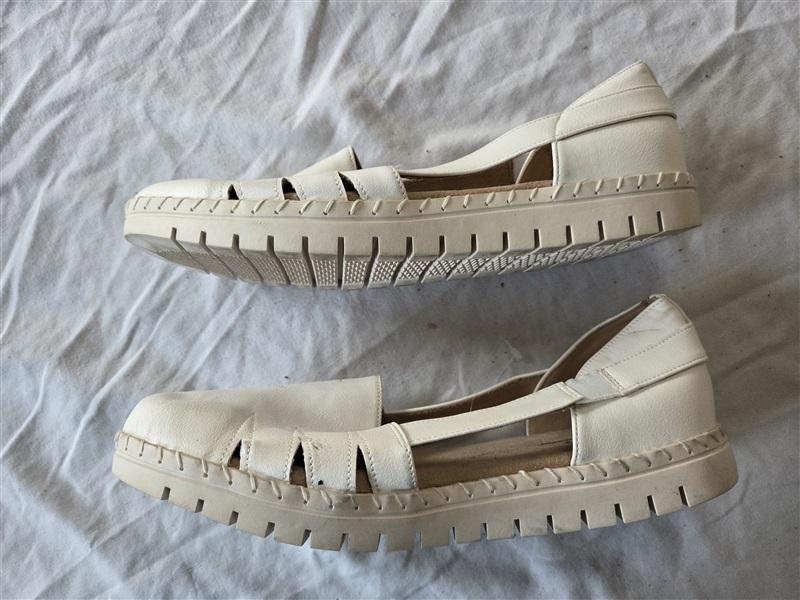 NWOTD Easy Street 11 Bugsy Faux Leather Slip On Flatform Sandals 132184