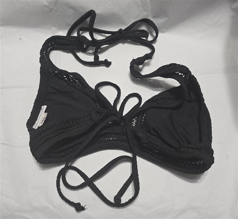 NWOT Robin Piccone Perla XS Crochet Bikini Swim Top 132265