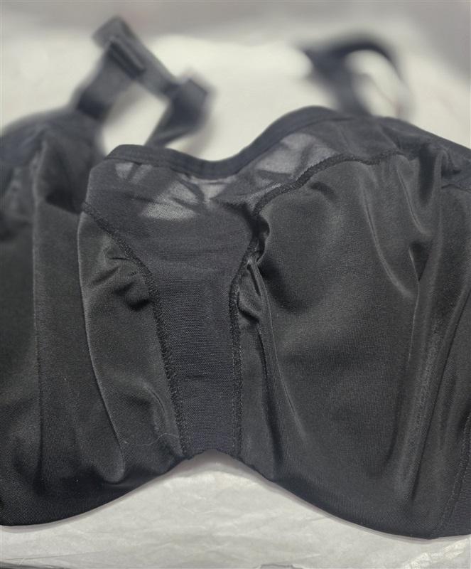 NWOT Elila 40F ZAYLEE HIGH IMPACT UNDERWIRE SPORTS BRA 2511 Black 132356