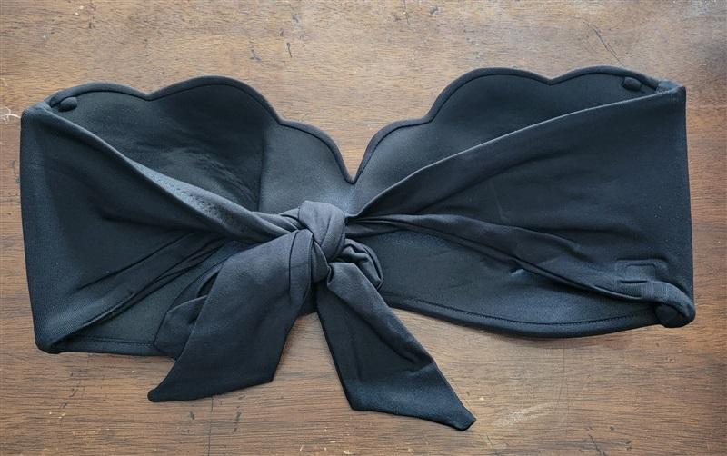 NWOT Seafolly 8 USA Petal Bandeau Bra Bikini Bikini Top Black 132405