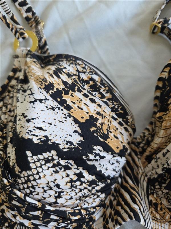 NWT Bleu Rod Beattie 34DD Snake Skin Animal Underwired Bikini Swim Top 132419