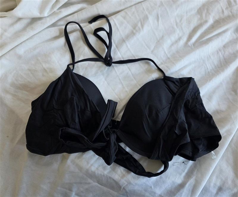 NWOT Carmen Marc Valvo M Boston Proper Underwire Wrap Bikini Top 132471
