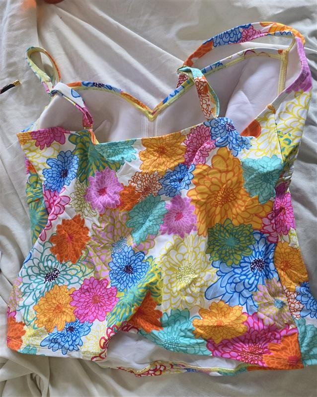 NWT Bleu Rod Beattie 20W Fresh Picks Tankini Swim Top Floral 132480