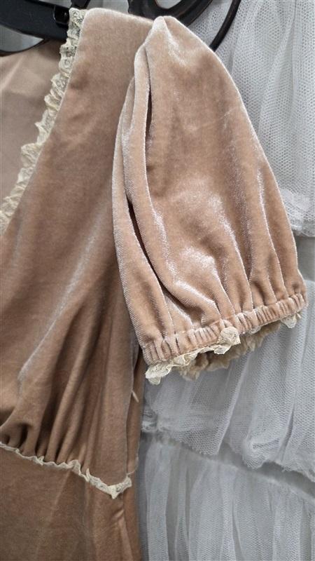 NWOT Lulus XS Idyllic Poise Blush Pink Velvet Puff Sleeve Lace Midi Dress 132503