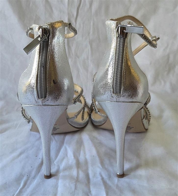 NWOTD Jessica Simpson 7 Sidra Silver Rhinestone Heeled Sandals 132521