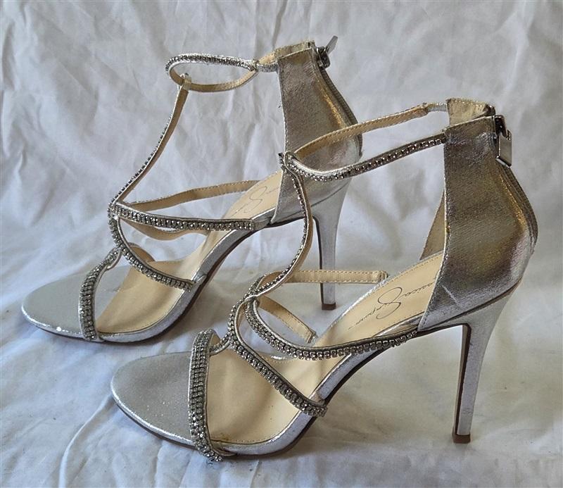 NWOTD Jessica Simpson 7 Sidra Silver Rhinestone Heeled Sandals 132521