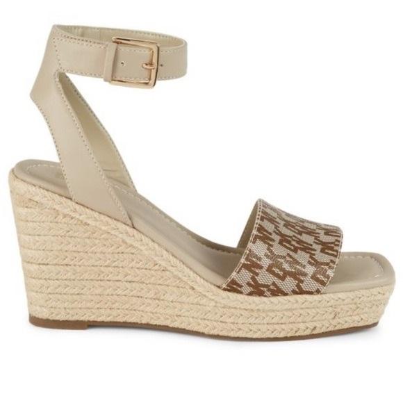 NWOT DKNY Calima 9 Logo Espadrille Wedge Ankle Strap Sandals Beige Brown 132579