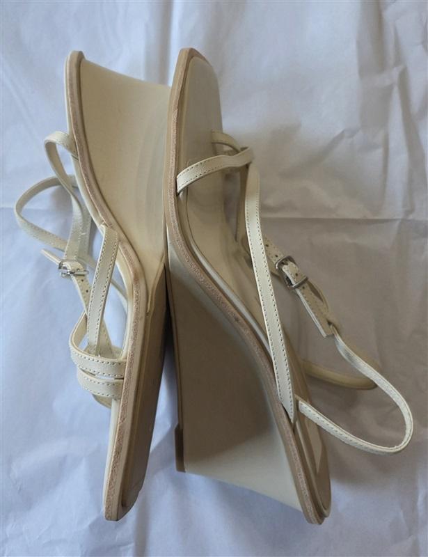 NWOT Dolce Vita 11 Leather Ankle Strap Wedge Sandals Beige 132598
