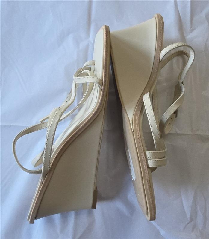 NWOT Dolce Vita 11 Leather Ankle Strap Wedge Sandals Beige 132598