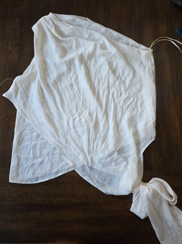 NWOT Krisa M Ivory One Shoulder Bow Tie Blouse Sleeveless Lightweight 132613