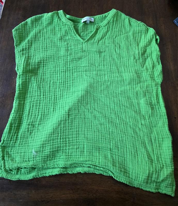 NWOT Michael Stars XS Naomi V-Neck Gauze Top Short Sleeve Green 132622