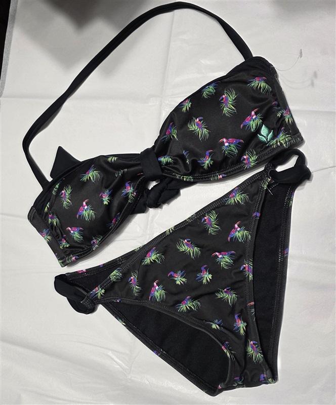 NWOT Reef M Toucan Halter Top & Bottom Black Bikini Swim 132636