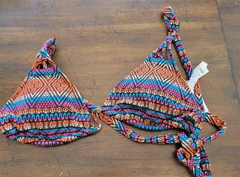 NWT Volcom XL Stone Row Strappy Bikini Swim Top Bright Colors 132708
