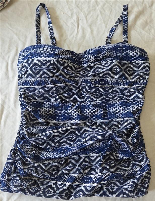 NWT La Blanca 34DD Bandini Tankini Top Swimsuit Twist Front Blue White 132752