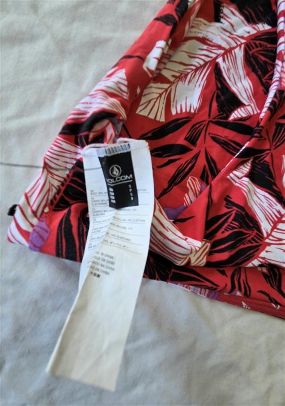 NWOT Volcom Sonic Bloom S Floral T Back High-Neck Bikini Swim Top 132890
