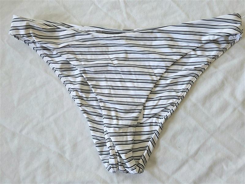 NWT O'Neill Raven Stripe S High-Leg Cheeky Bikini Swim Bottom 132906