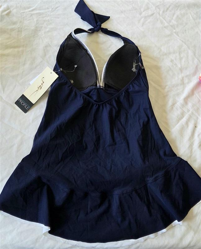 NWT Profile by Gottex 10 Belle Curve Navy Blue Halter Tankini Top 132914