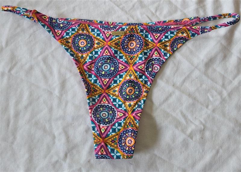 NWOT Volcom S Medallion Bright Cheeky String Bikini Swim Bottom 132927
