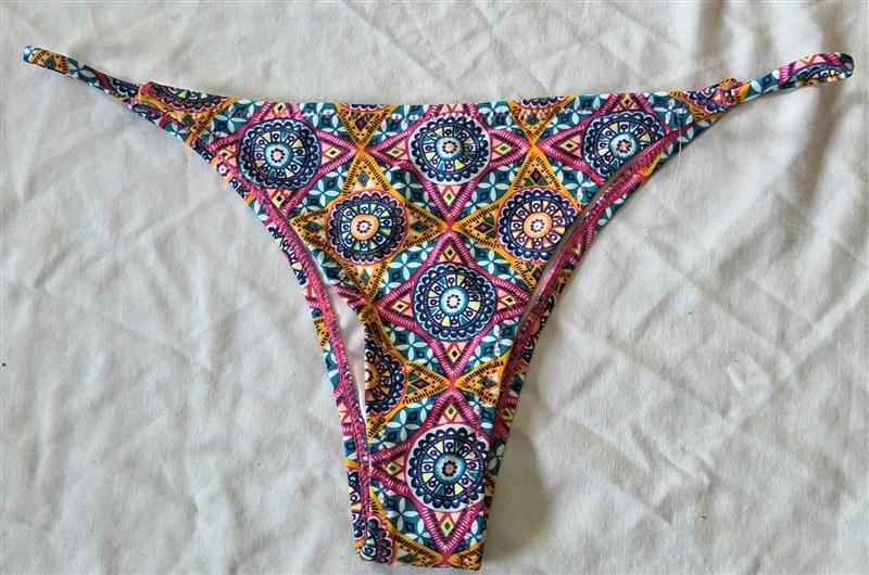 NWOT Volcom S Medallion Bright Cheeky String Bikini Swim Bottom 132927