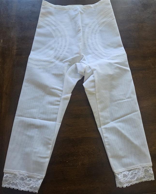 NWT Rago Large Capri Pant Liner Power Mesh Fabric Extra Firm 6269 White 133001