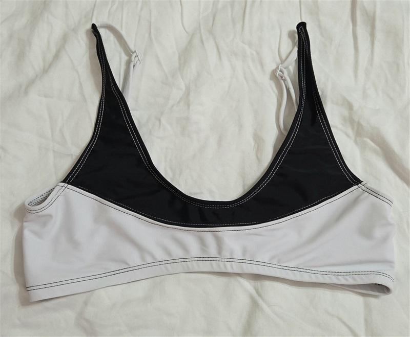 NWOT Free People FP Beach M Free-est Farrah Swim Bikini Top Black White 133006