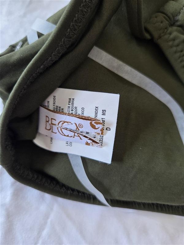 NWOT Becca Virtue D Color Code Hi Neck Keyhole Bikini Top Swim Green 133064